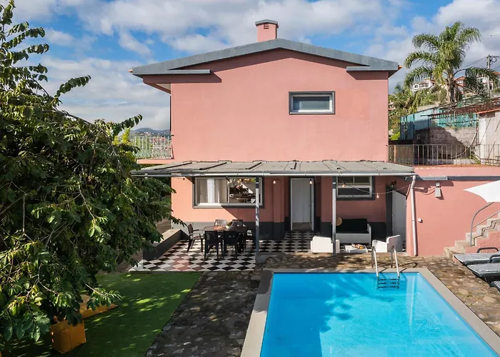 בית נופש Casa Da Anoneira House With Pool And Sea View פונשל